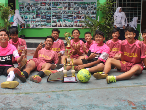 Juara Futsal Putra Kelurahan Lebak Bulus